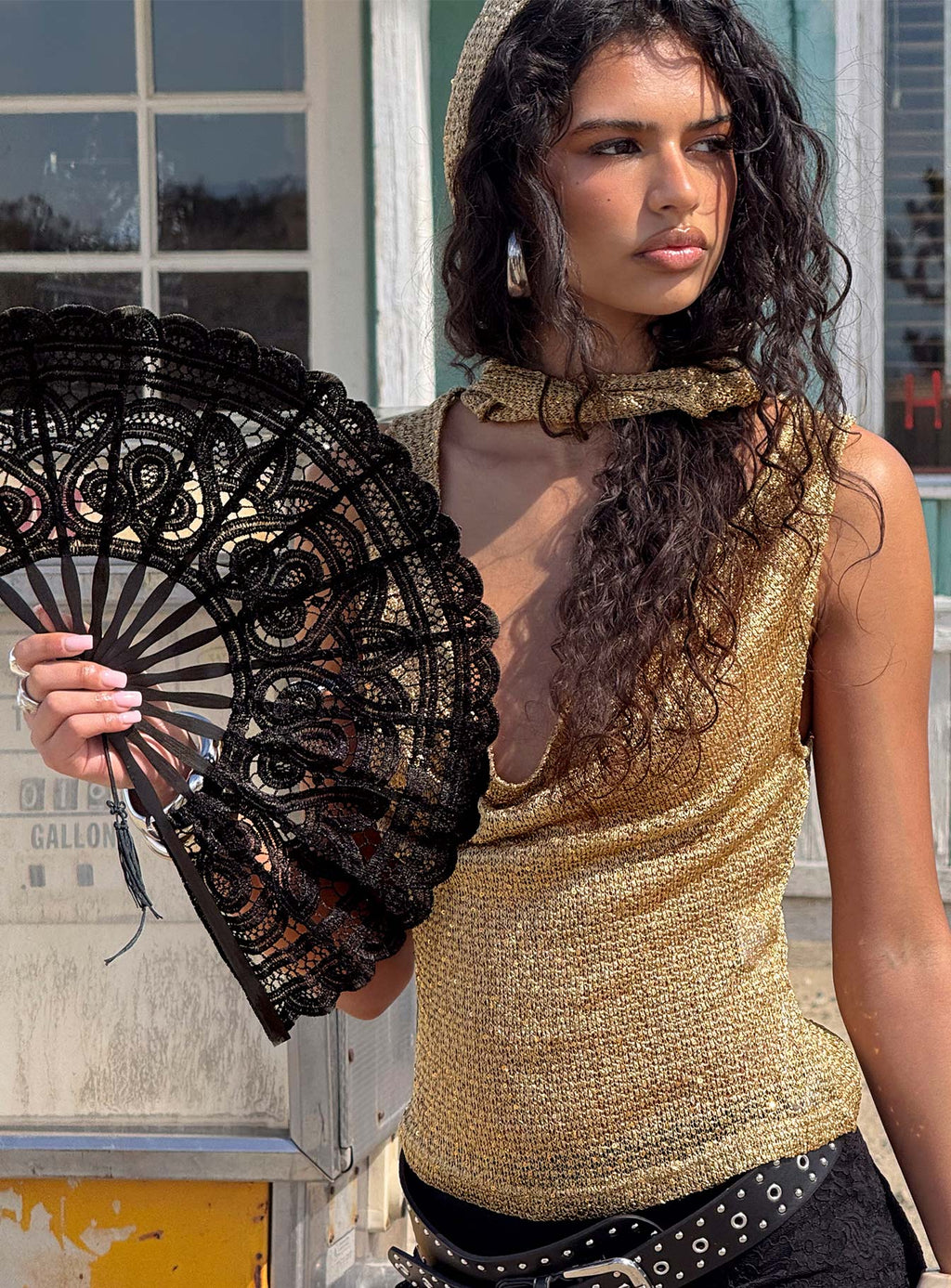 Bossa Nova Lace Fan Black